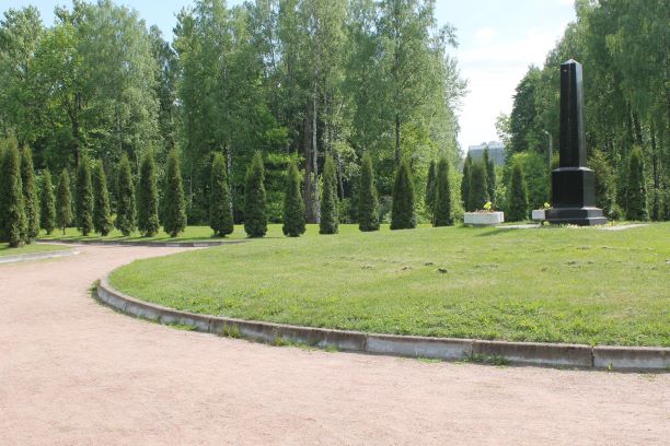 Богословское кладбище.