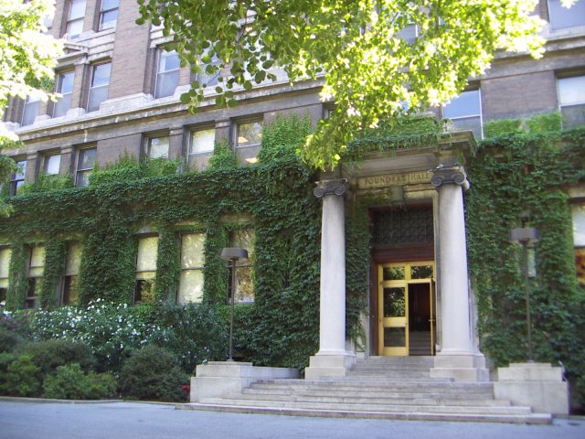 Рокфеллеровский университет, «Зал Основателей», Нью-Йорк, США.
