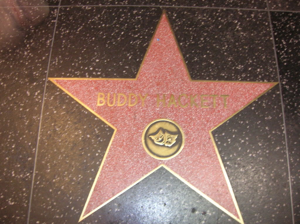 Звезда на Аллее славы в Голливуде в честь Хакетт Бадди.