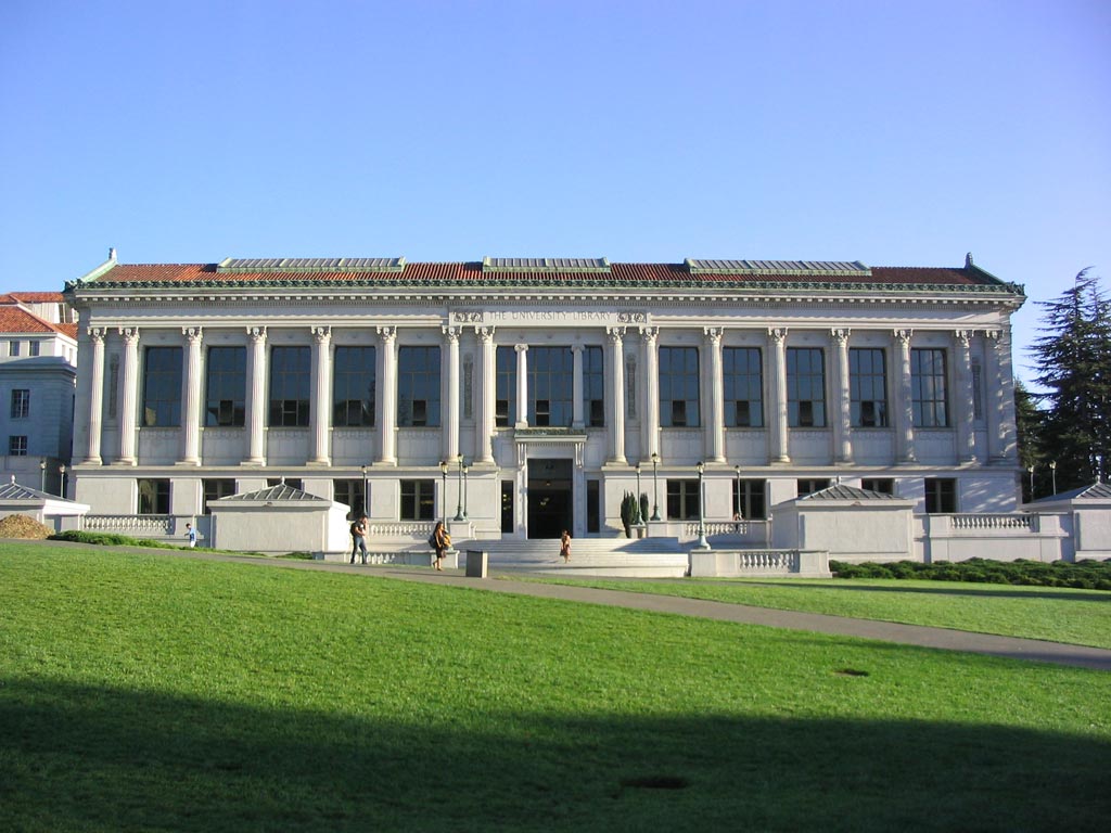 Главная библиотека Калифорнийского университета.