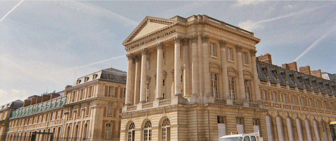 Фотография дворца в Версале.