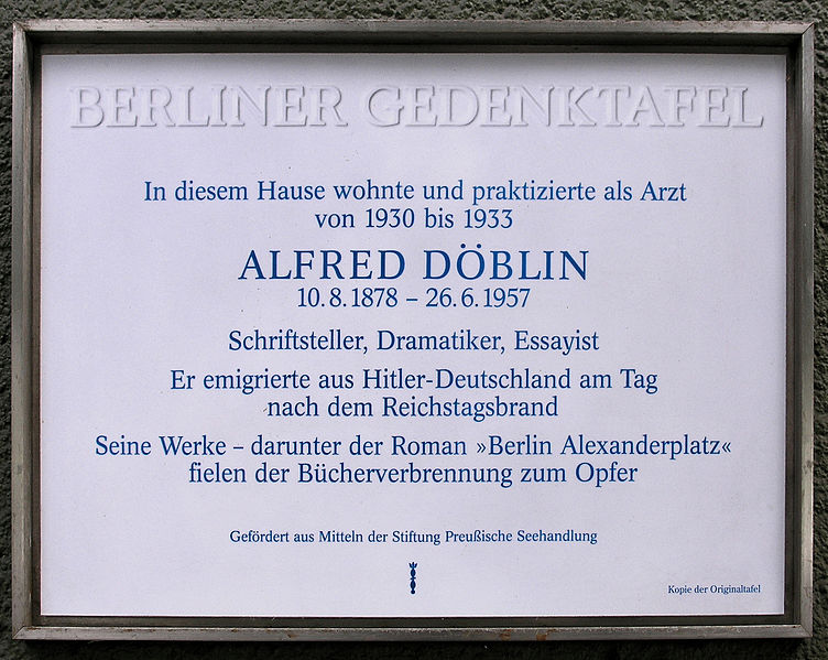 Мемориальная доска на Берлинской резиденции Дёблина.