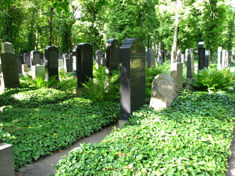 Еврейское кладбище в Берлине, Вайссензее.