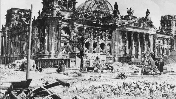 Рейхстаг после взятия Берлина, 1945г.