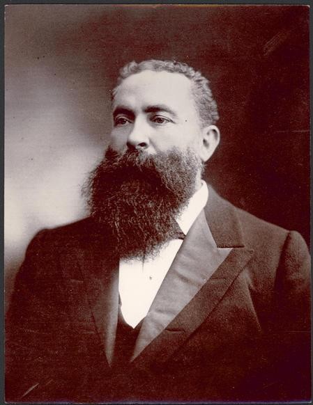 Вайбен Луис Соломон.