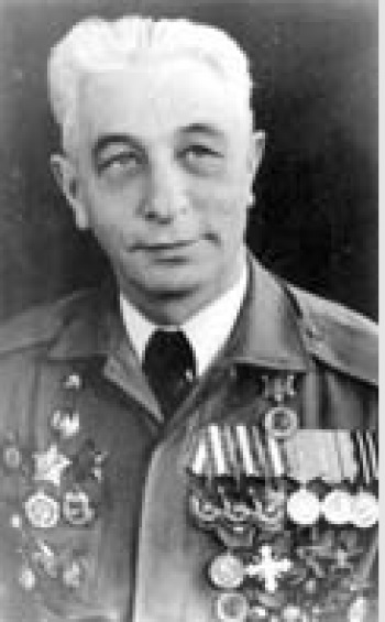 Волянский Евгений.