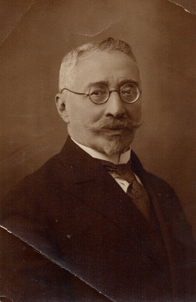 Выгодский Яков.